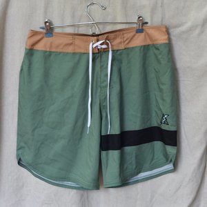 Brand New Stz Life Boardshorts sz 34